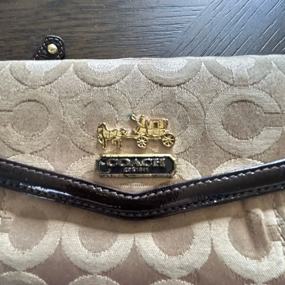 Coach Madison Signature Vintage Canvas Wallet and Checkbook Set - Picture 13 of 13